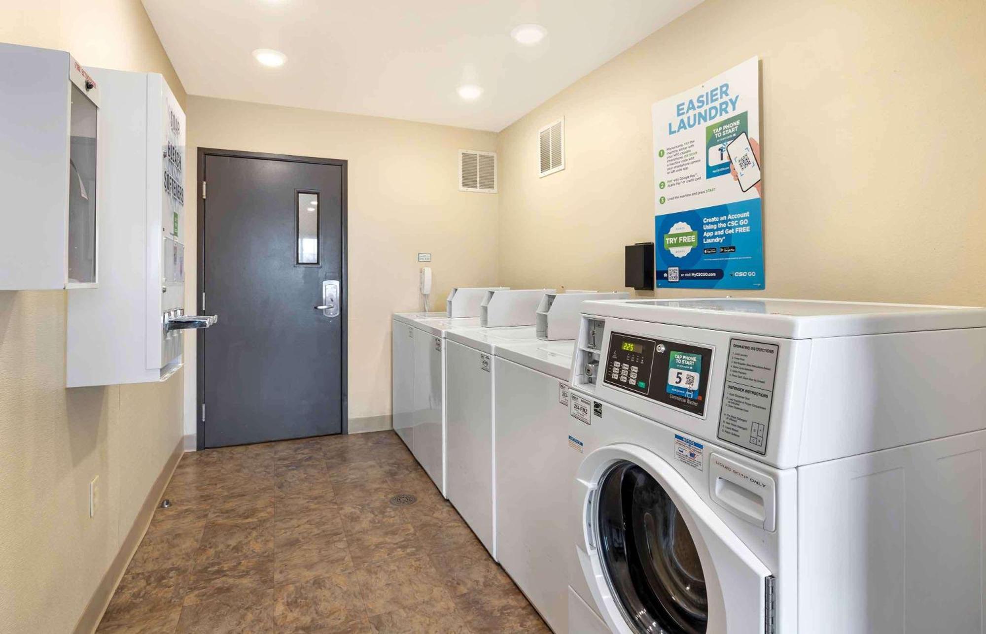 Extended Stay America Select Suites - Wichita - Airport Exteriör bild