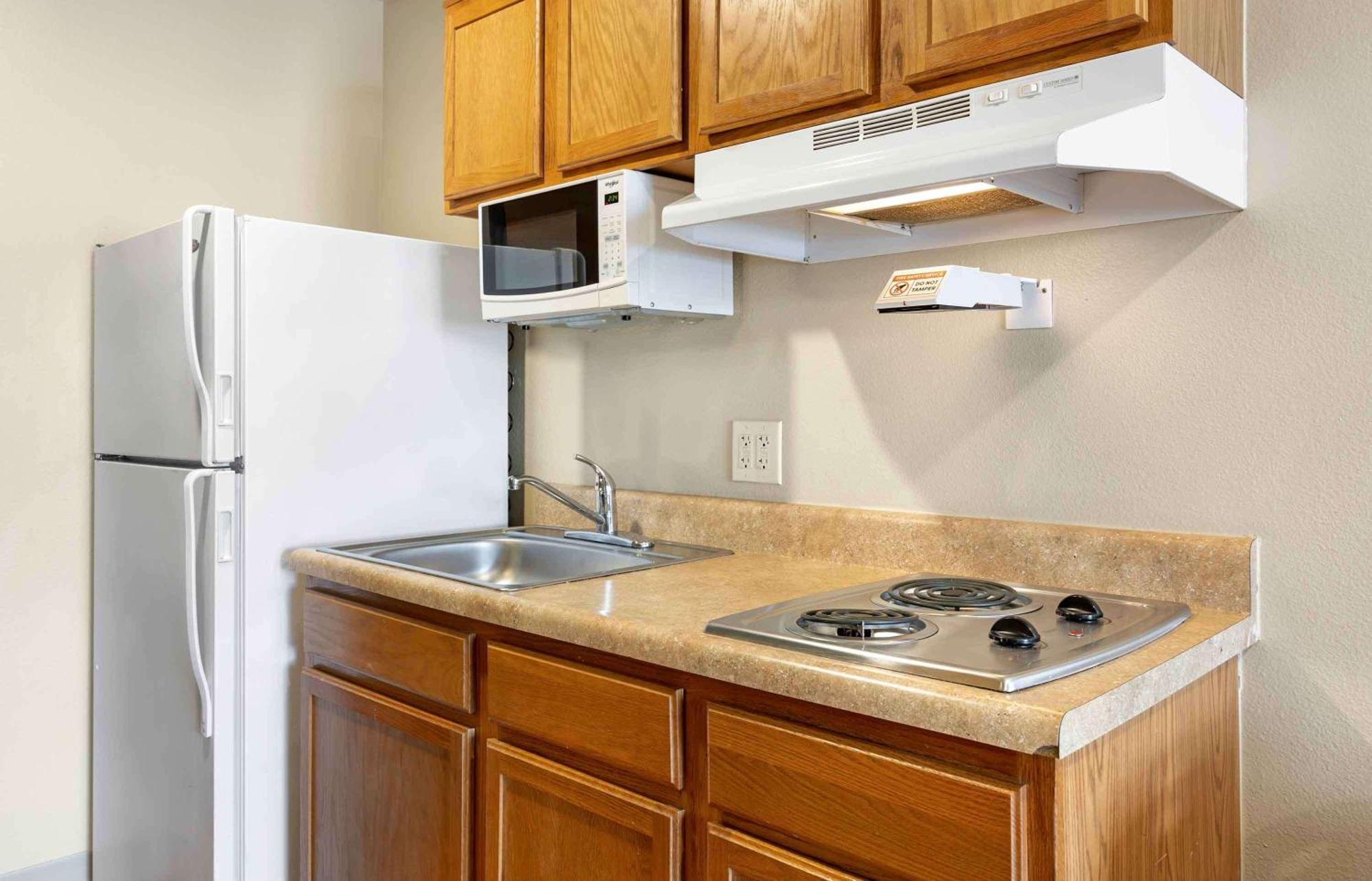 Extended Stay America Select Suites - Wichita - Airport Exteriör bild