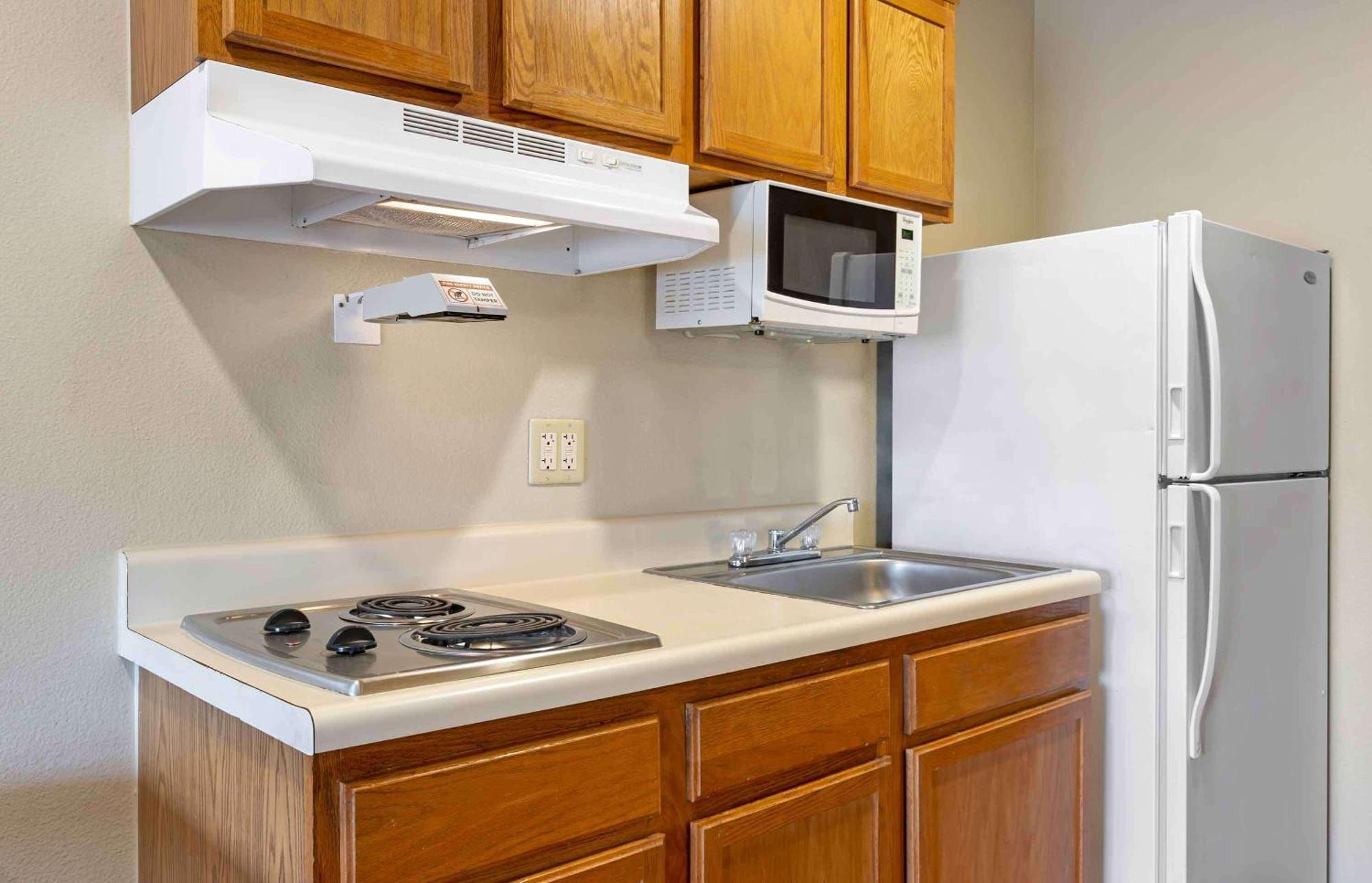 Extended Stay America Select Suites - Wichita - Airport Exteriör bild